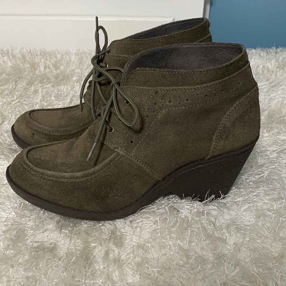 Bata Chelsea Booties with ties
